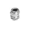 Conector metálico tipo glándula para cable de 3 a 6.5 mm de diámetro.