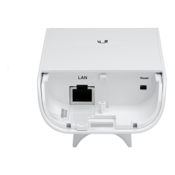 NanoStation LOCO M2 AirMax con antena de panel de 8 dBi, 802.11 b/g/n (2.41 - 2.46 GHz).