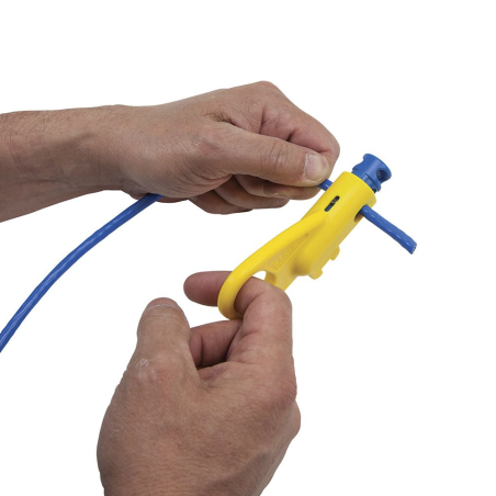 Kit de instalación de cable UTP con estuche (desforrador + ponchadora + ponchadora 110)