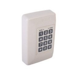 Controlador de una puerta y hasta 500 usuarios, con capacidad de conex