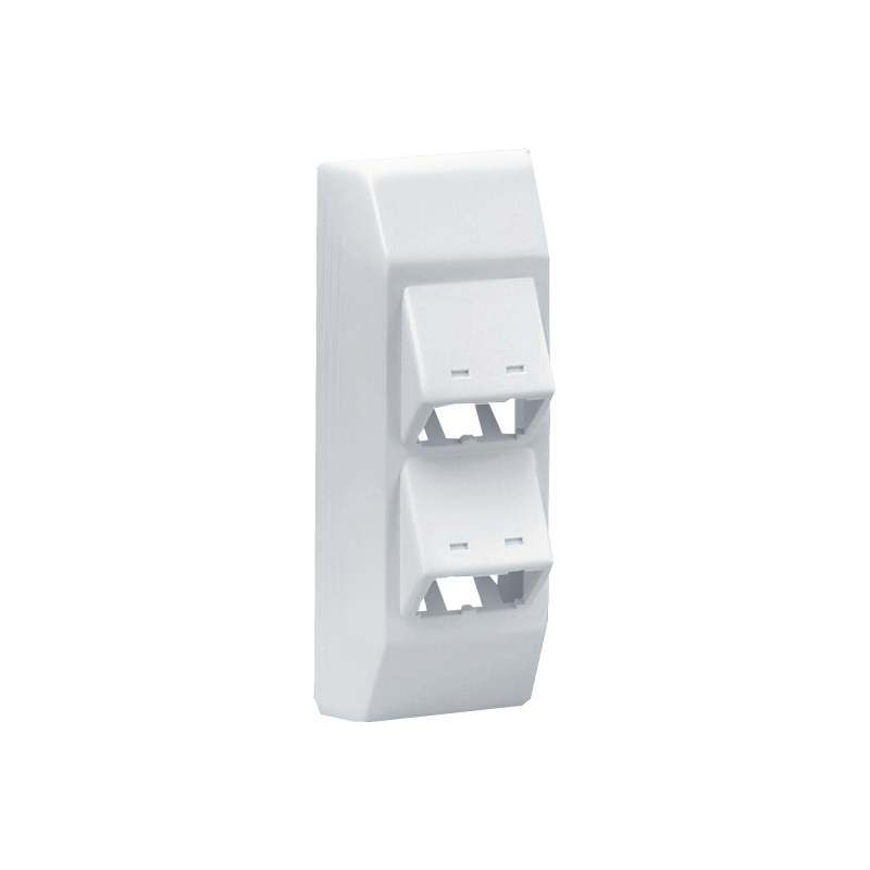 Soporte con 4 puertos mini-com, con bisagras de instalación a presión, para canaletas t45, material PVC rígido, color blanco mat Soporte con 4 puertos mini-com, con bisagras de instalación a presión, para canaletas t45, material PVC rígido, color blanco mat