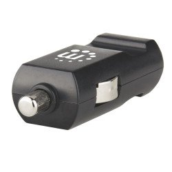 Cargador mini Manhattan para automóvil con USB, 5 v. Negro