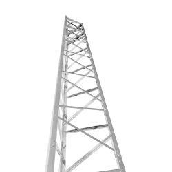 Torre autosoportada titan t-300 de 24.3 metros (80 pies) con base.