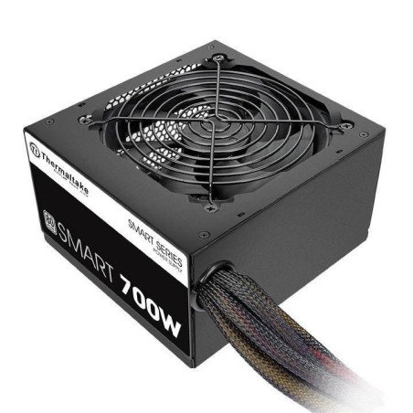 Fuente de poder ThermalTake Smart series 700w, 80plus White, negro, ATX, no modular