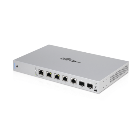Switch UniFi 7 puertos (1 x consola, 4 x PoE++ 802.3bt y 2 SFP+)