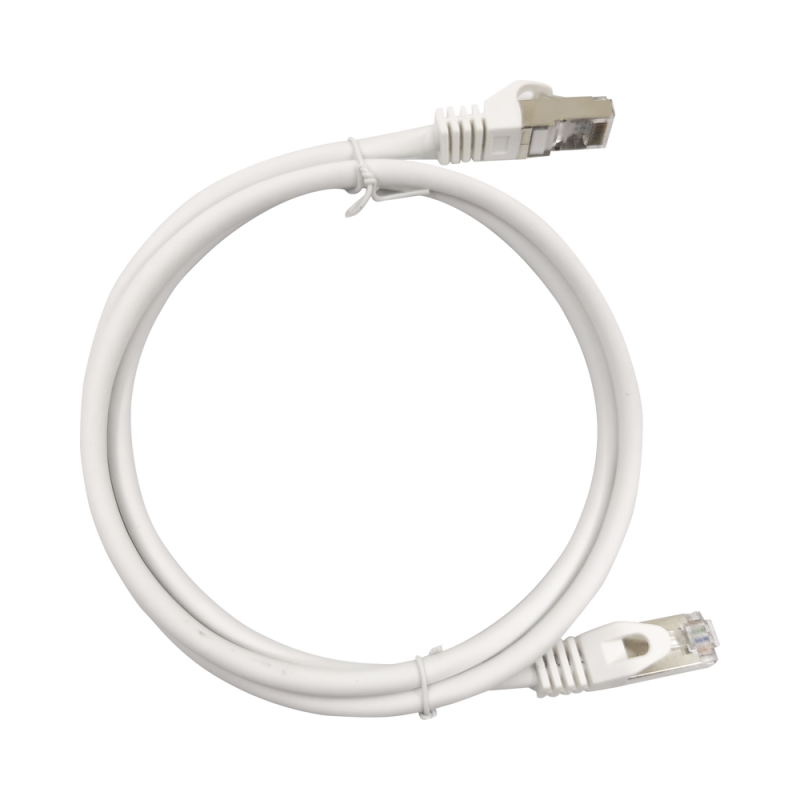 Patch cord cat6a 10g blindado 0.5m (1.64 ft) blanco Patch cord cat6a 10g blindado 0.5m (1.64 ft) blanco