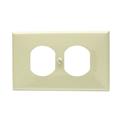 Placa de plástico para contacto dúplex color marfil.