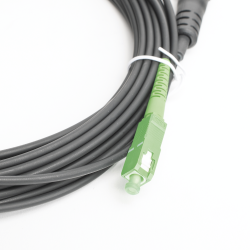 Jumper de fibra óptica, conector sc/apc - conexión a caja fdp460, redondo, 10 metros, forro 3 mm, g657a2, negro
