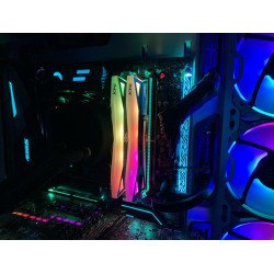 Memoria Adata UDIMM DDR4 8GB PC4-33000 4133MHz CL19 1.4v XPG Spectrix D60g RGB gris con disipador PC, gamer, alto rendimiento