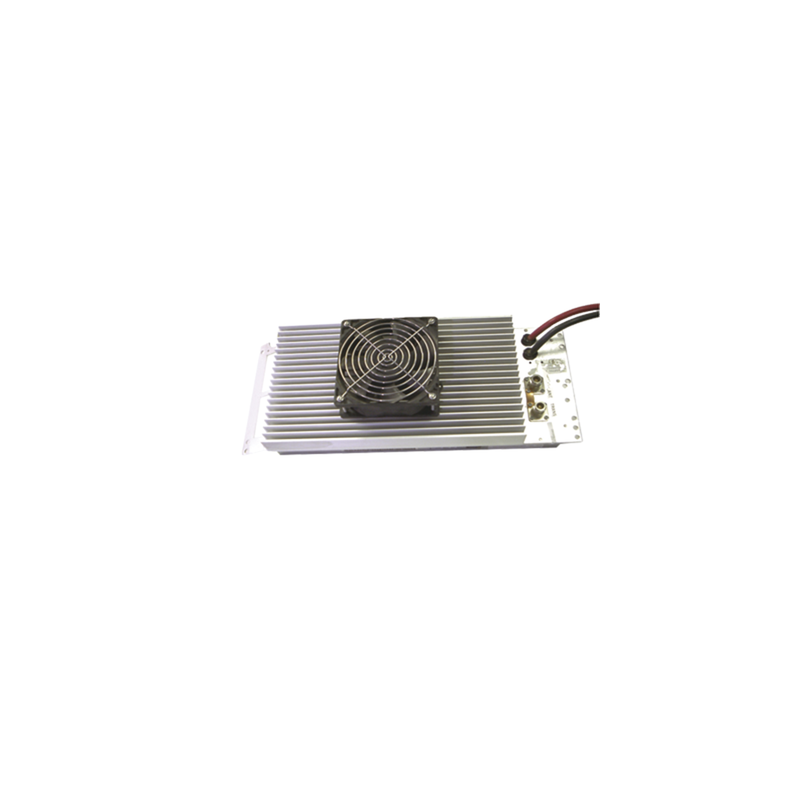 Amplificador VOCOM 100% ciclo de servicio, 800 MHz, Entrada 400 mW, Salida 70 W. 13.8 Vcd.